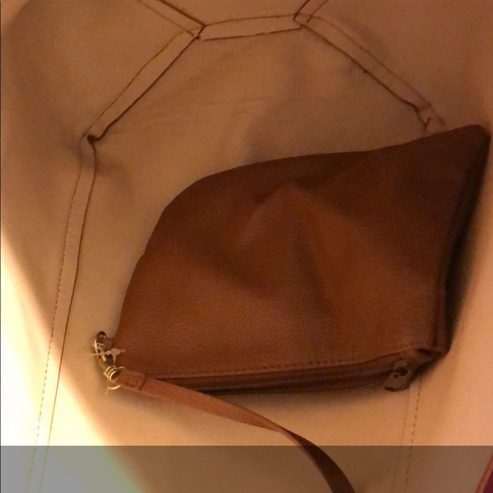 Purse - Picture 3 of 3